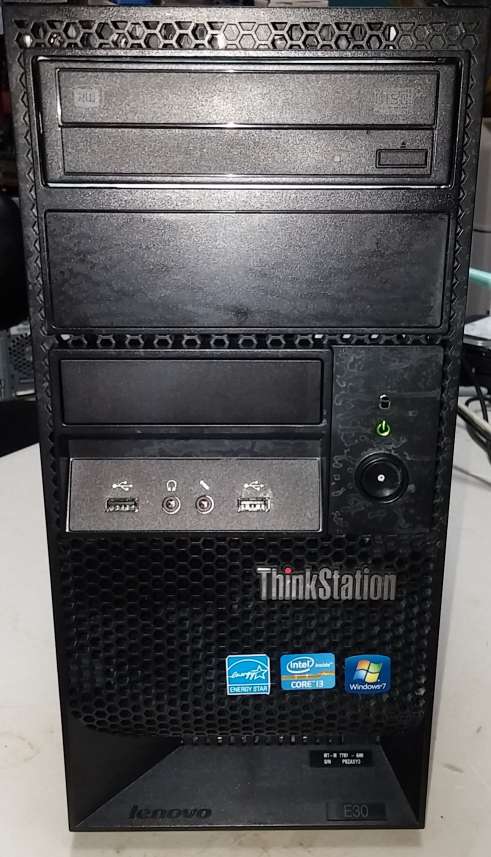 Lenovo Thinkstation E30  Win7 Pro 3GProc 2GRAM